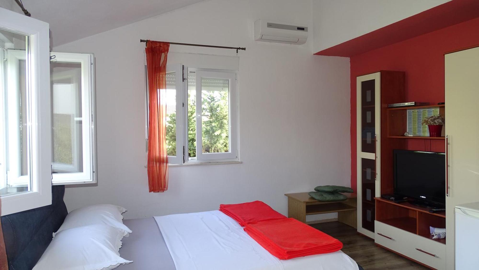 Sukošan Apartments Luna מראה חיצוני תמונה