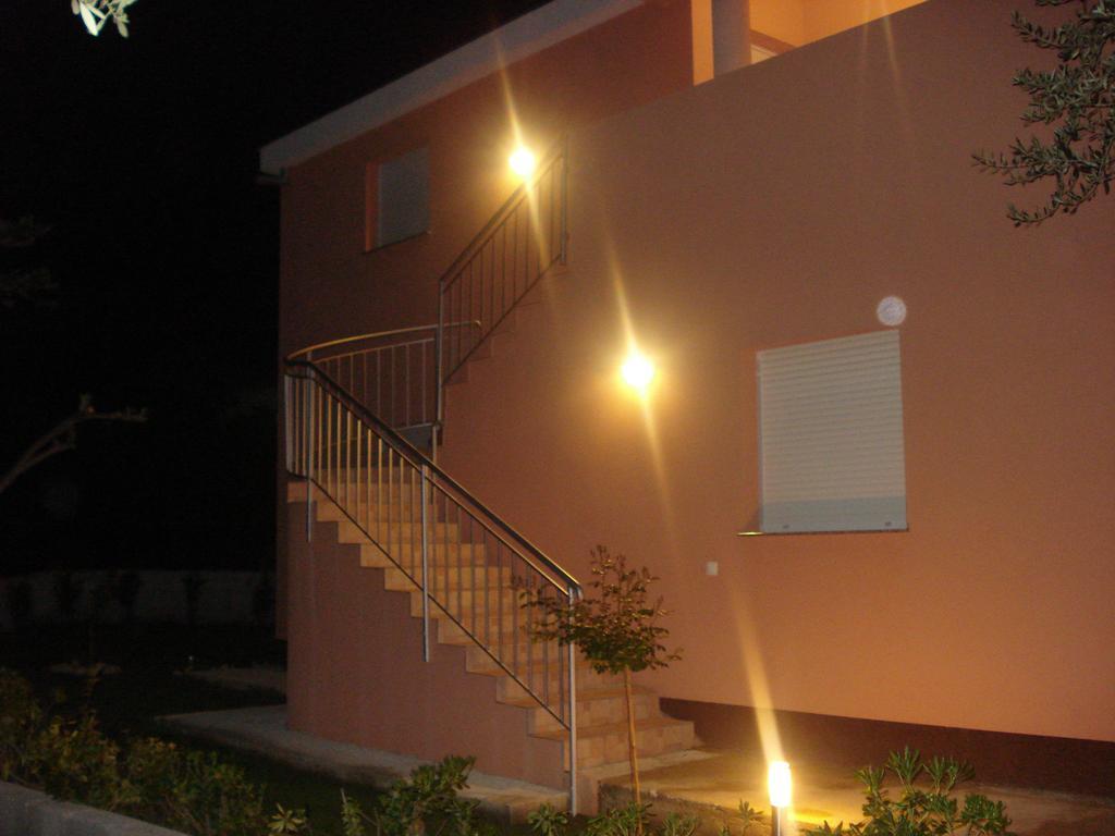 Sukošan Apartments Luna מראה חיצוני תמונה